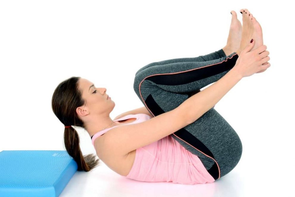 8 Best Yoga Asanas for Knee Pain Relief